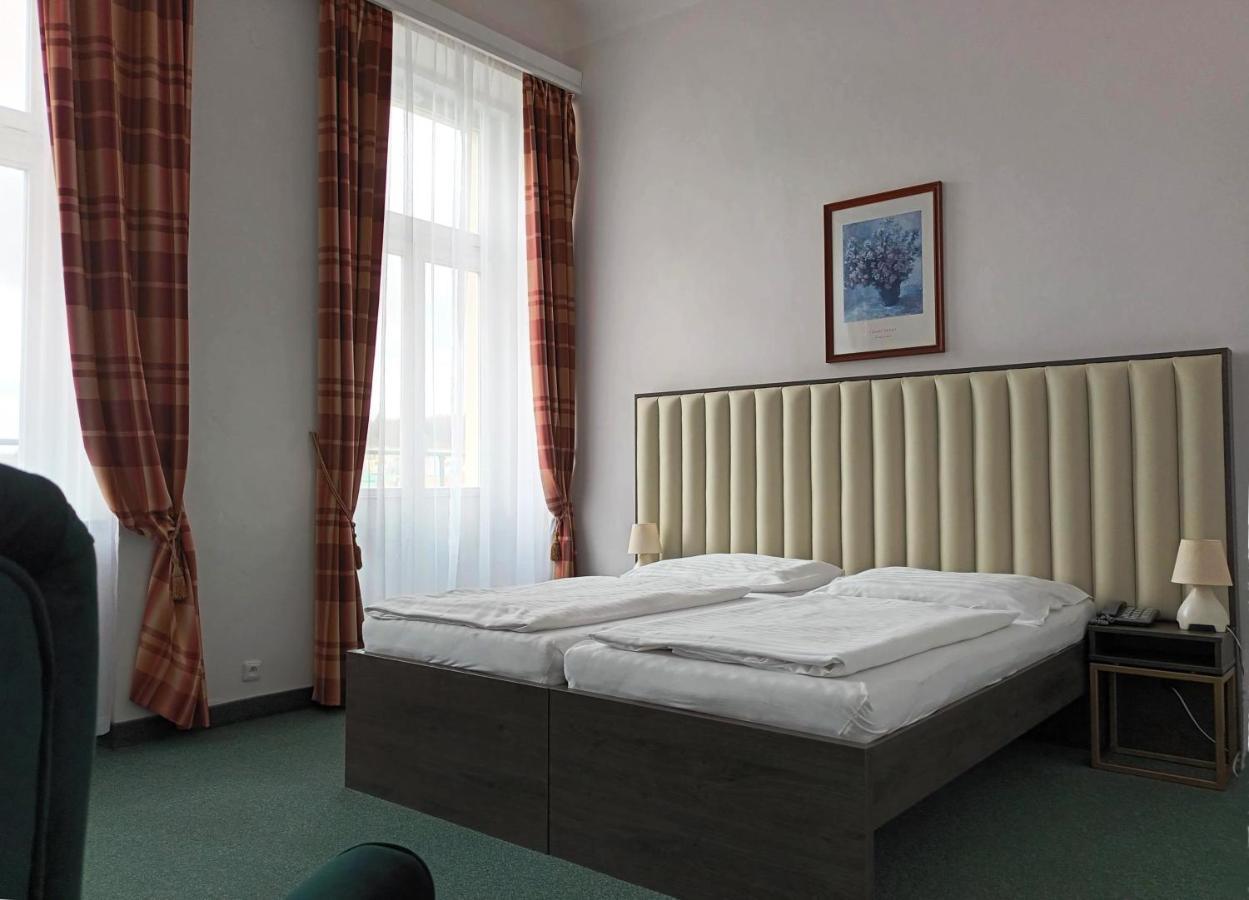 Hotel Maxim Марианске-Лазне Экстерьер фото
